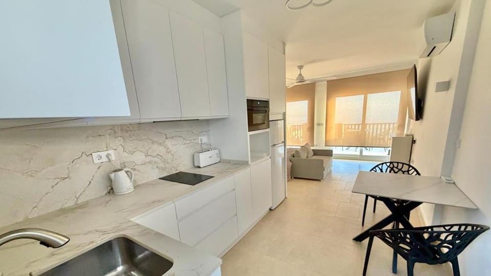 OleHolidays 924 Romana Playa frente al mar Apartment in Marbella