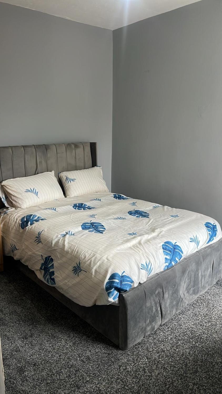Comfortable Double Room Vacation rental in Walsall
