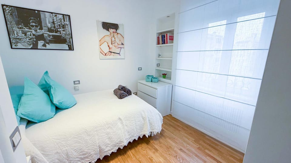 Bed, Photo of the whole room, Bedroom, wardrobe