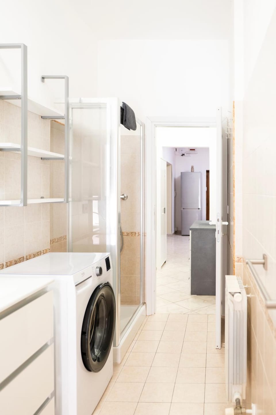Shower, Toilet, Bathroom, laundry