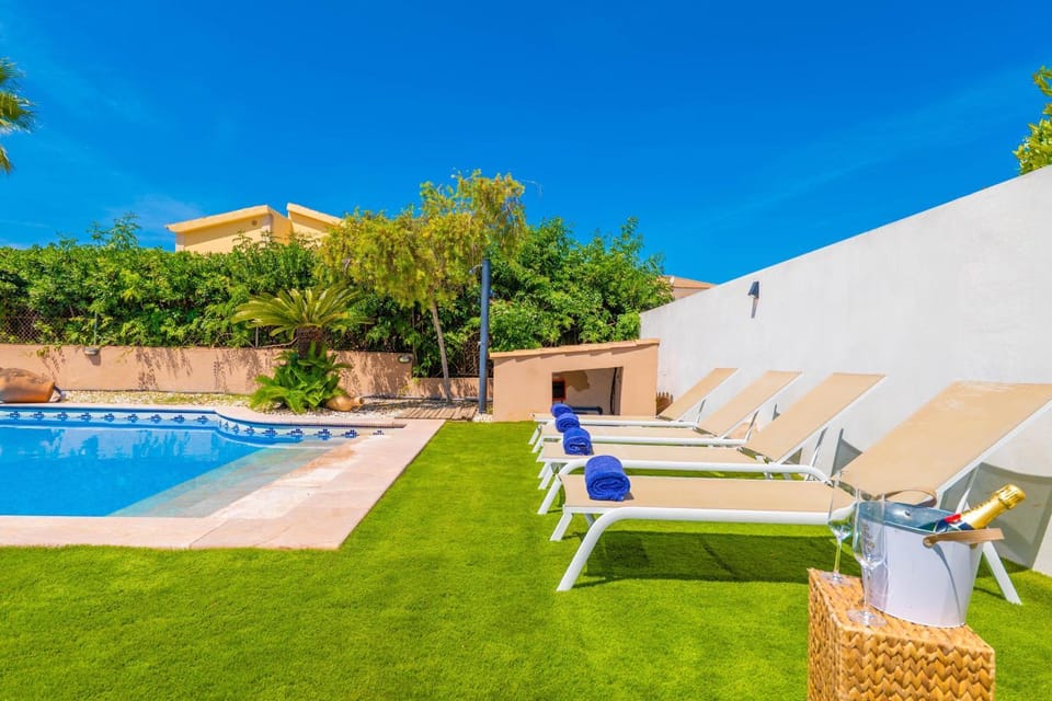Garden, sunbed