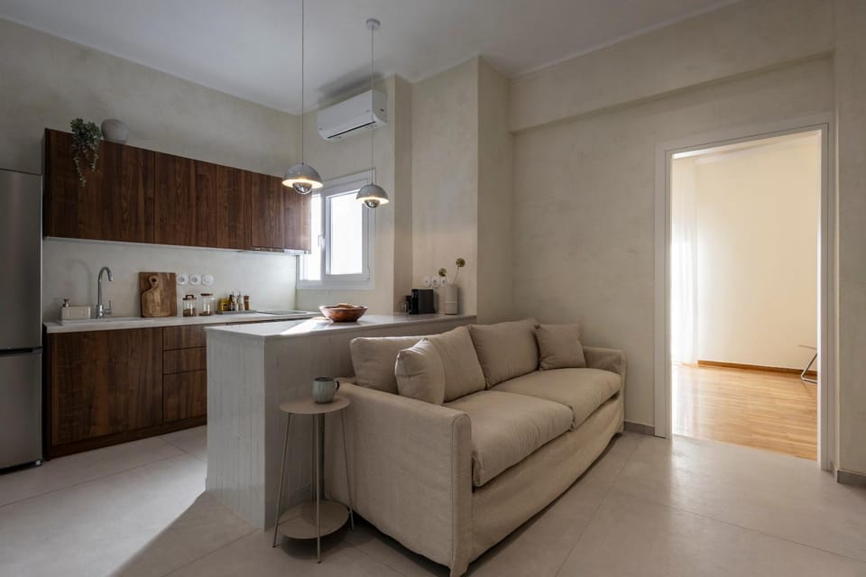 Kitchen or kitchenette, Living room