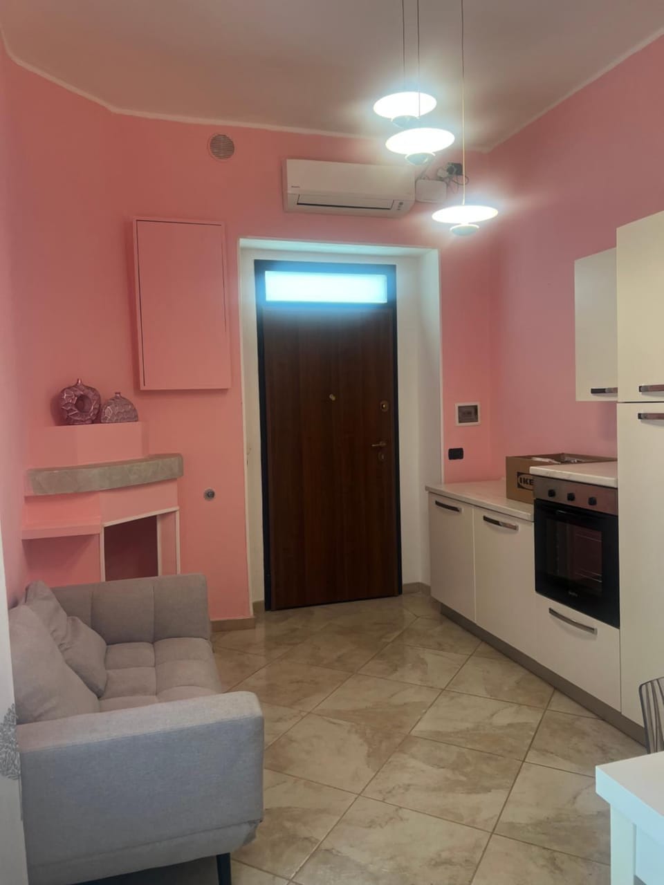 Seating area, air conditioner