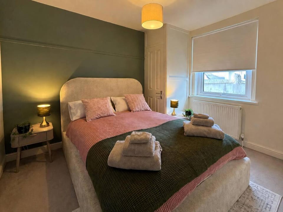 Entire 3 Bed Luxury Maisonette in Kemptown, Brighton Apartment in Brighton