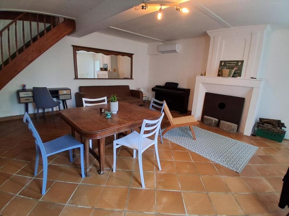 Maison chaleureuse dans un espace ressourçant House in Nouvelle-Aquitaine