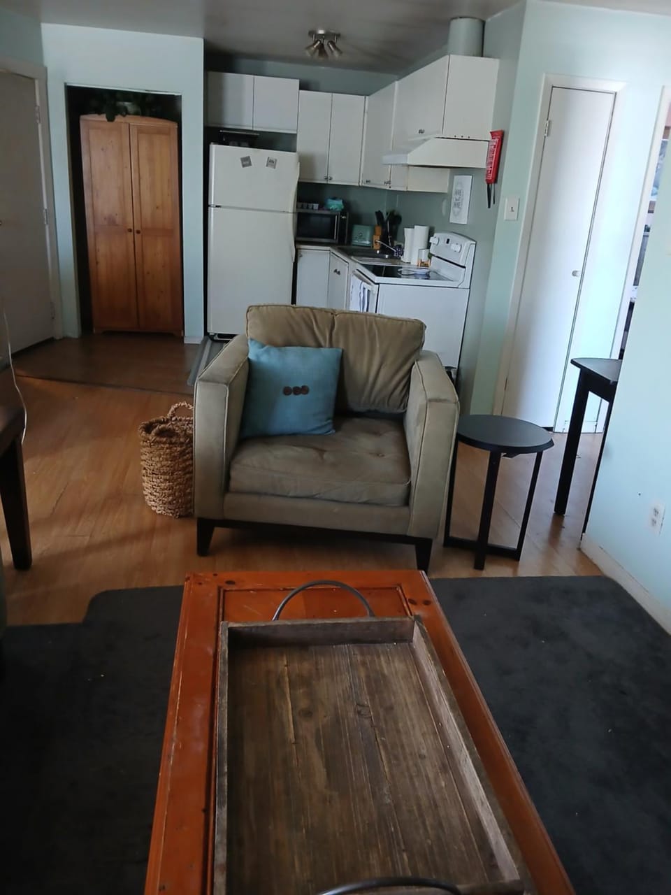 Studs Lonigans Pub Apartment in Wasaga Beach