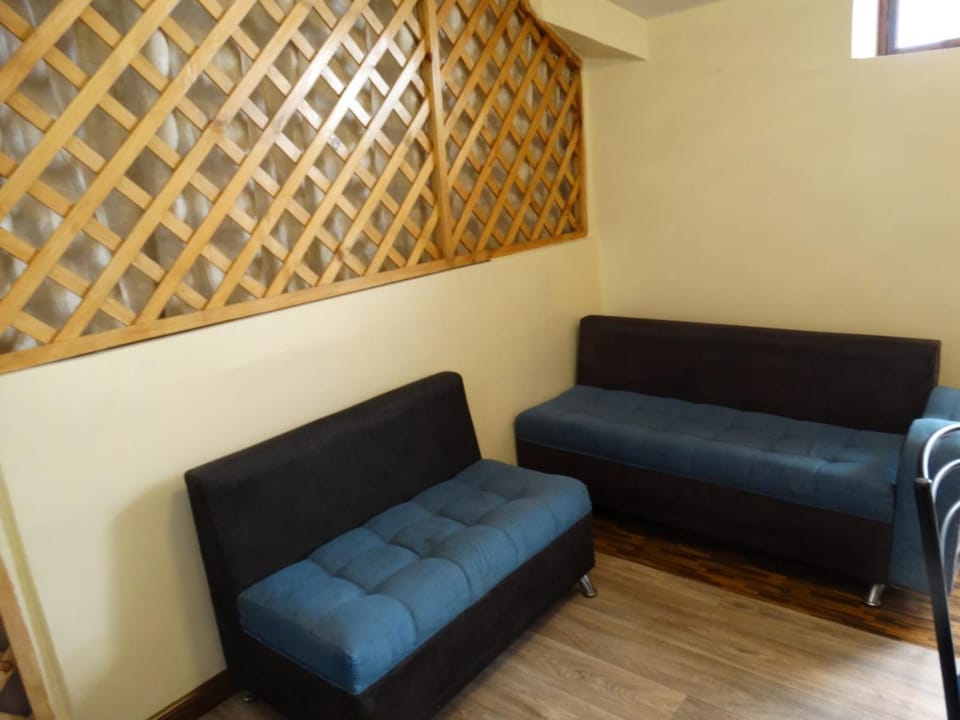 Atlantis Middle World Bed and Breakfast in Quito