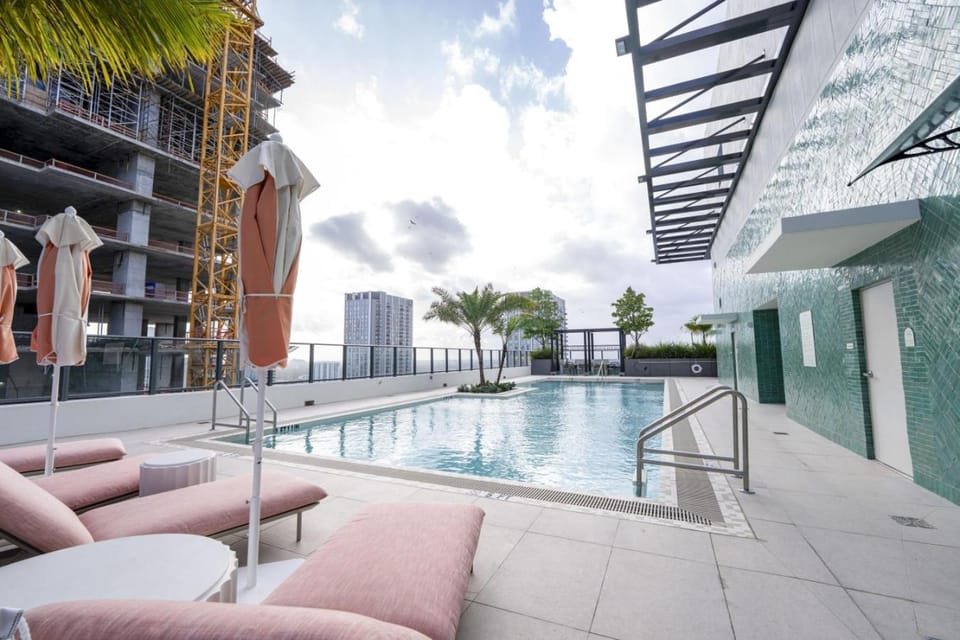 The Crosby 1507 Luxury two bedroom Apartment in Miami