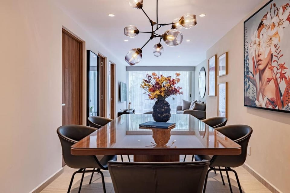 Seating area, Dining area
