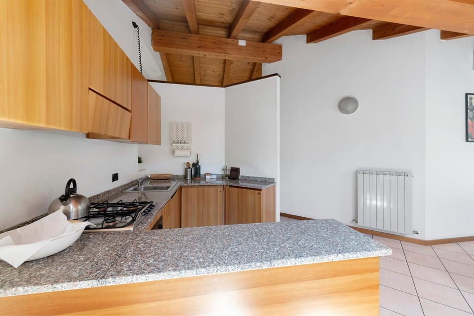 Kitchen or kitchenette, Living room