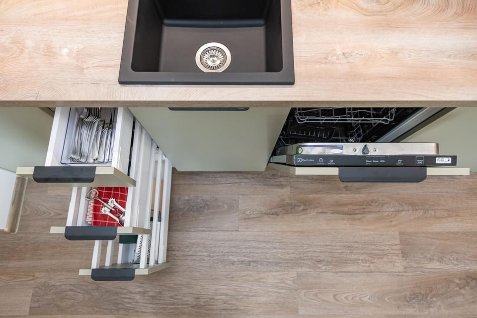 Kitchen or kitchenette