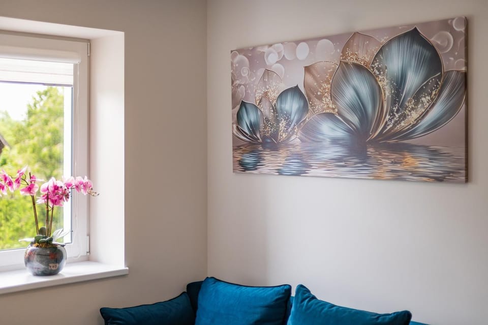 Living room, Decorative detail, Seating area