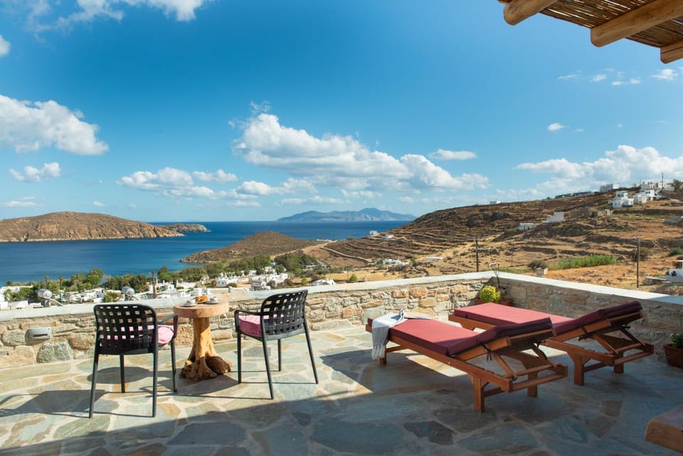 Amara Serifos House in Milos