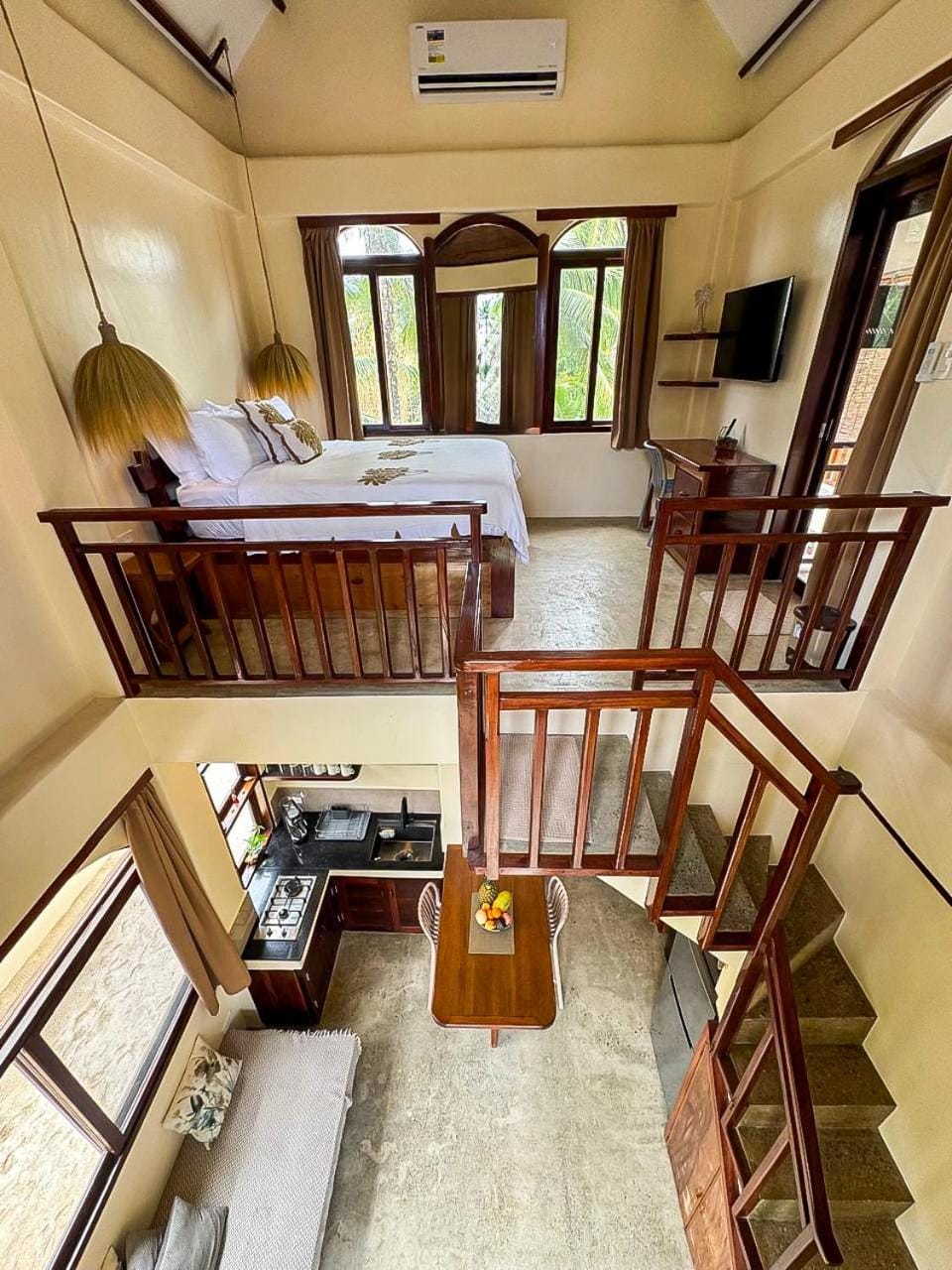 Communal lounge/ TV room, TV and multimedia, Living room, Seating area, Evening entertainment, internet, air conditioner
