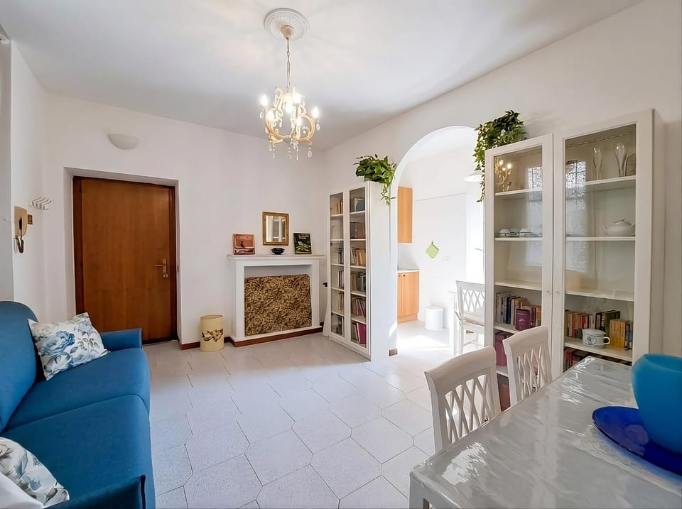 Living room, Seating area, wardrobe