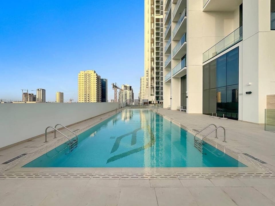 FIRST CLASS 2BR Near Parks and Mall with Private Pool Apartment in Dubai