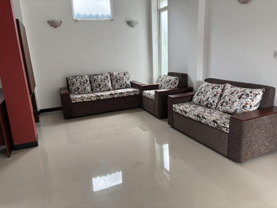 Seven Eleven Resort Bed and Breakfast in Negombo