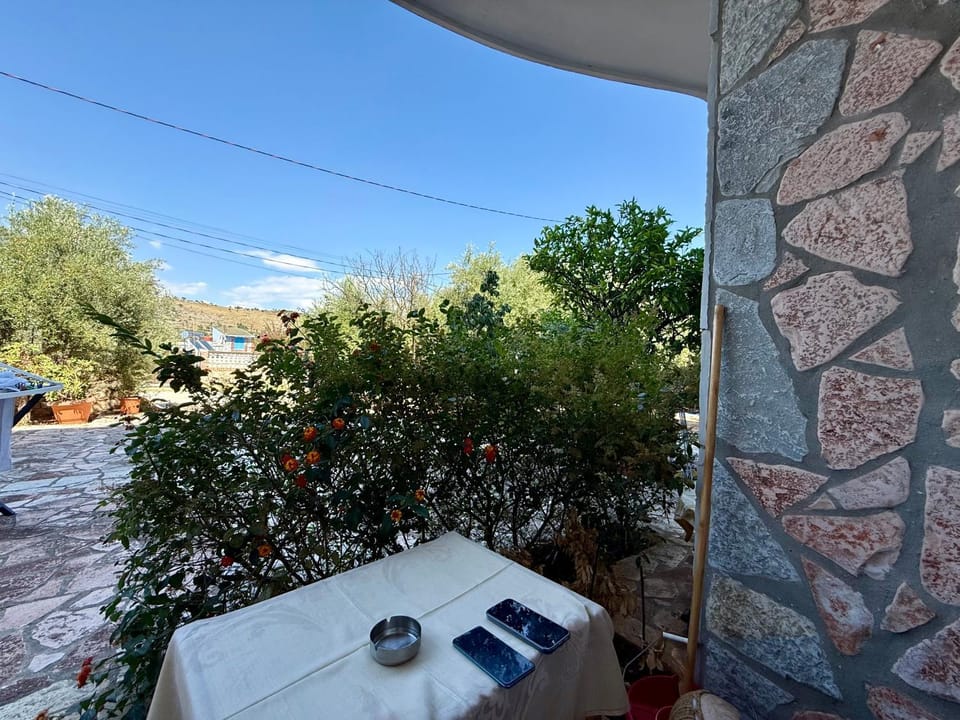 Patio, Day, View (from property/room), Balcony/Terrace, Dining area