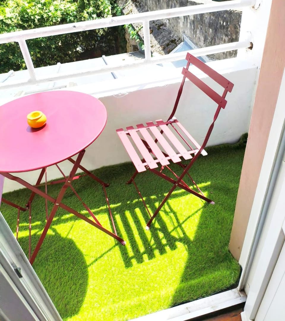 Grand Appartement avec Balcon, Jardin, Sauna & Jacuzzi à Boulogne-sur-Mer Apartment in Hauts-de-France