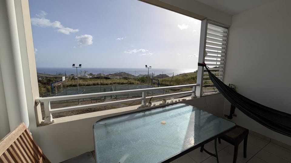 Chambre dans appart recent vue mer Vacation rental in Martinique