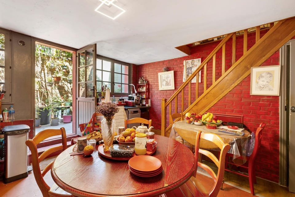 Property building, Living room