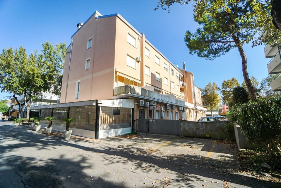 Property building, Parking