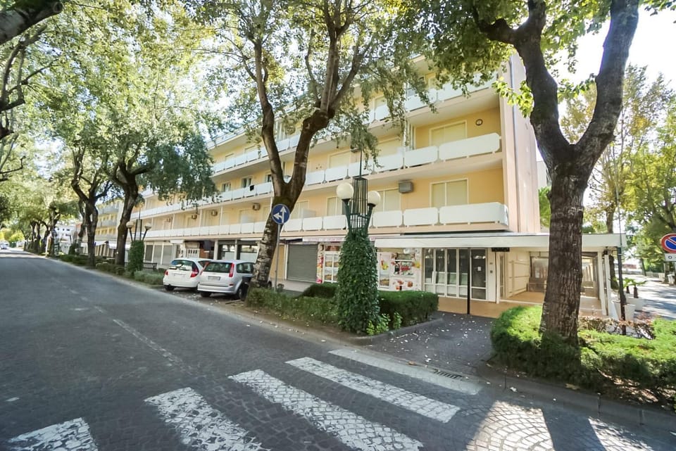 Property building, Neighbourhood, Street view