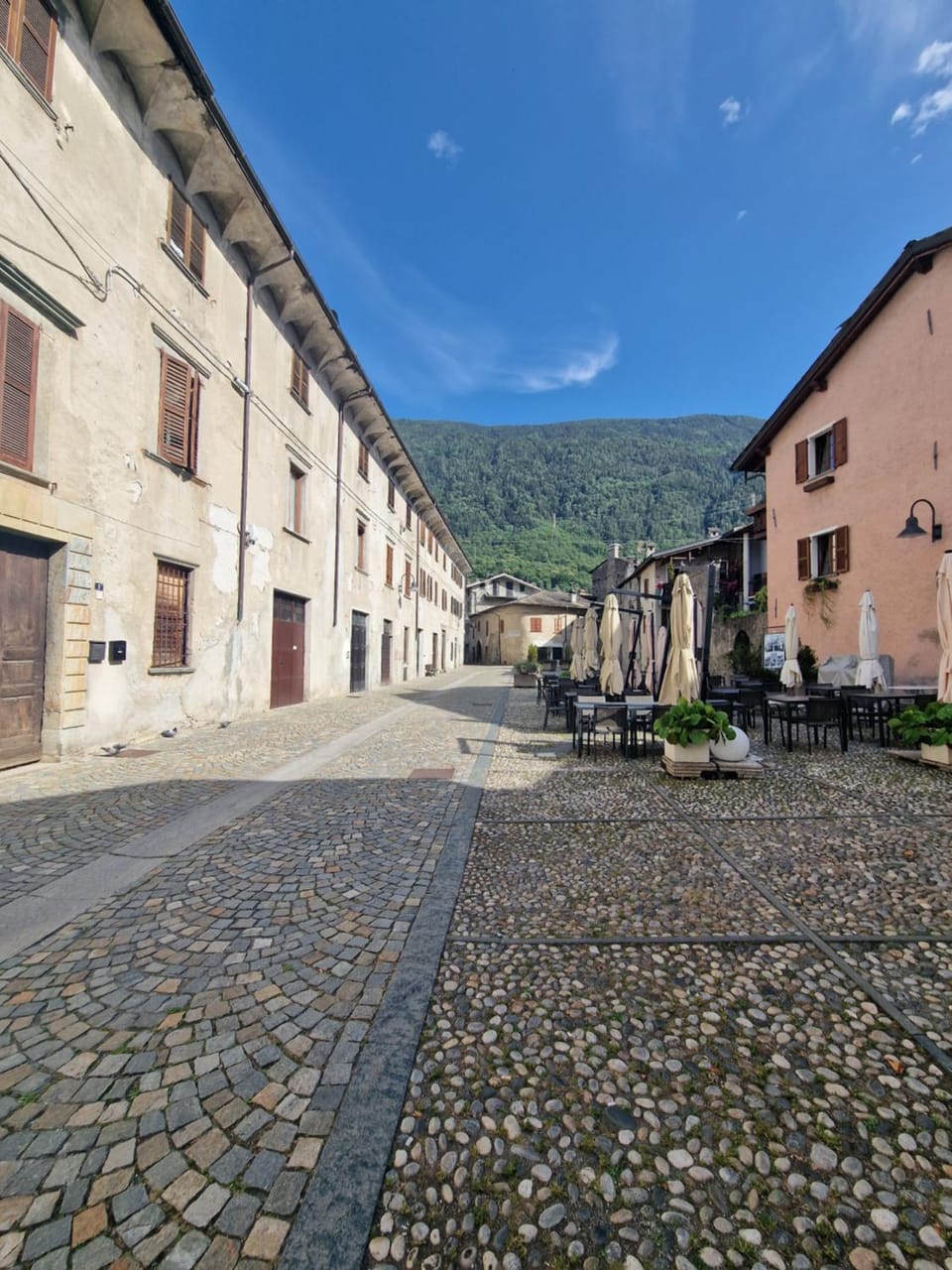 Property building, Restaurant/places to eat