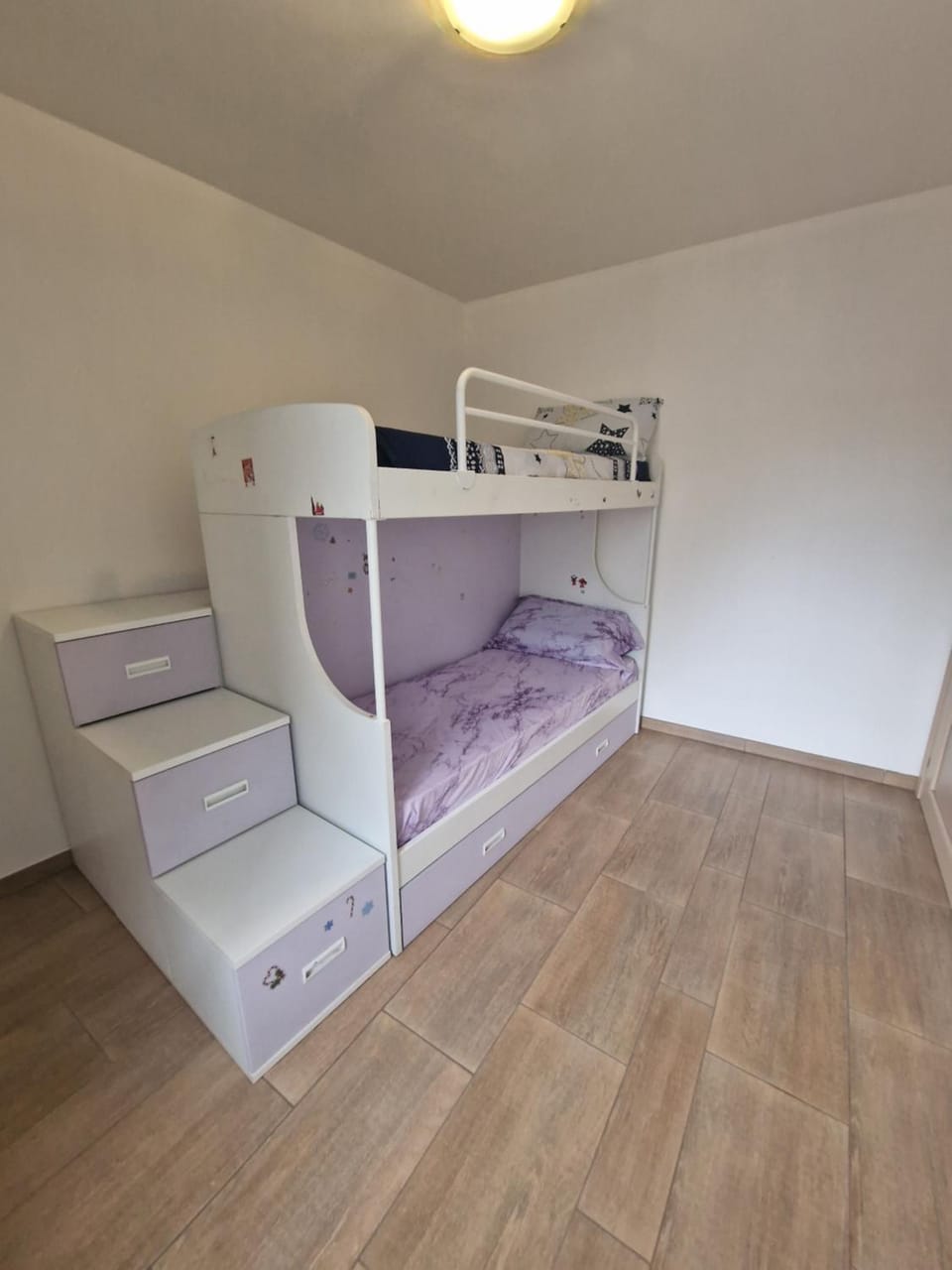Bed, Bedroom, bunk bed