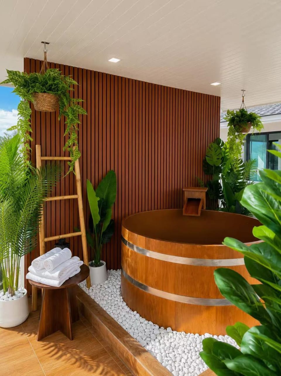 Sanook Poolvilla Cha-am Private Pool Villa for 16 Guests Karaoke Pet Friendly Ice Bath Villa in Thailand