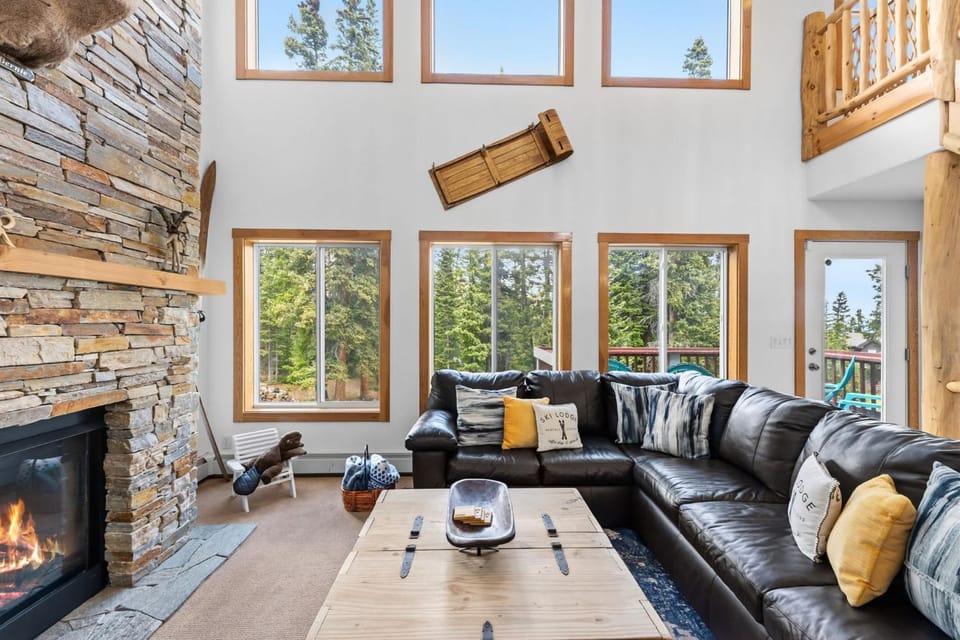 Summit County Escape - Private Hot Tub Deck House in Summit County