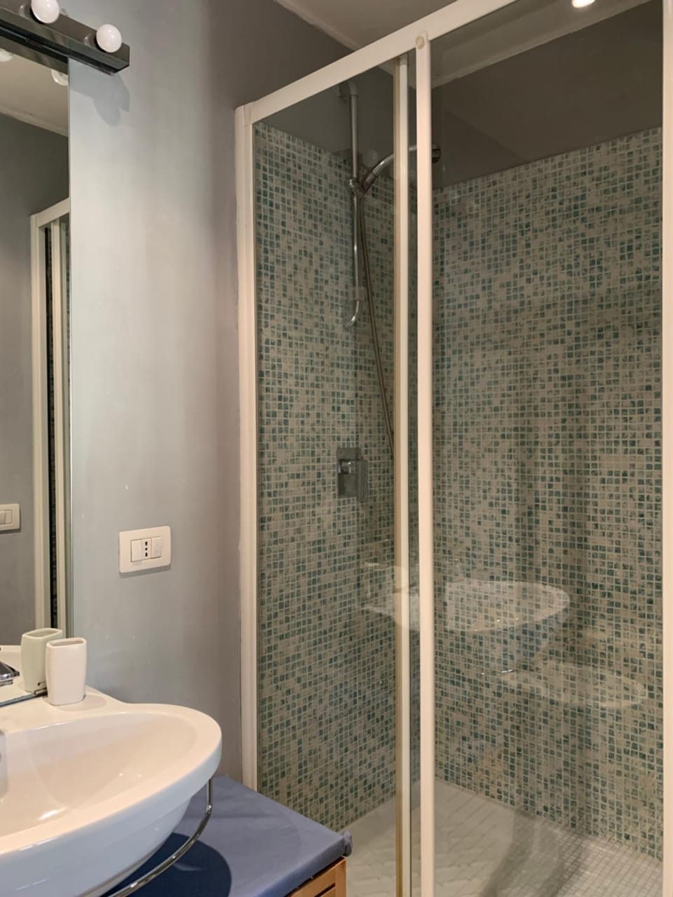 Shower, Bathroom