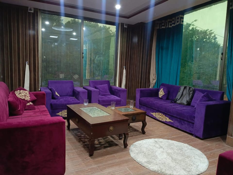 Snow Stones Apartments Masoot Apartment in Punjab