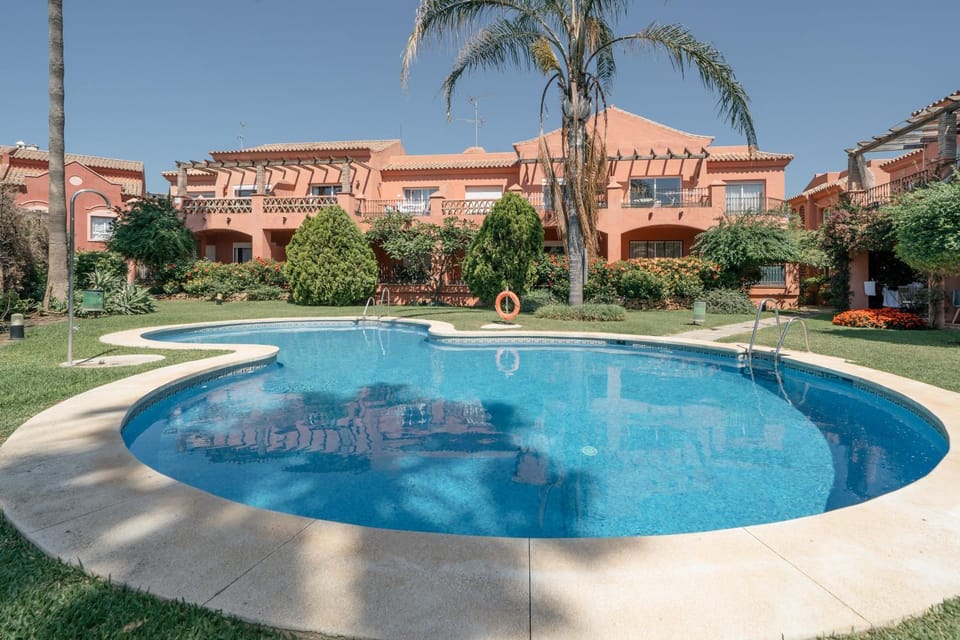 Garden view, Swimming pool