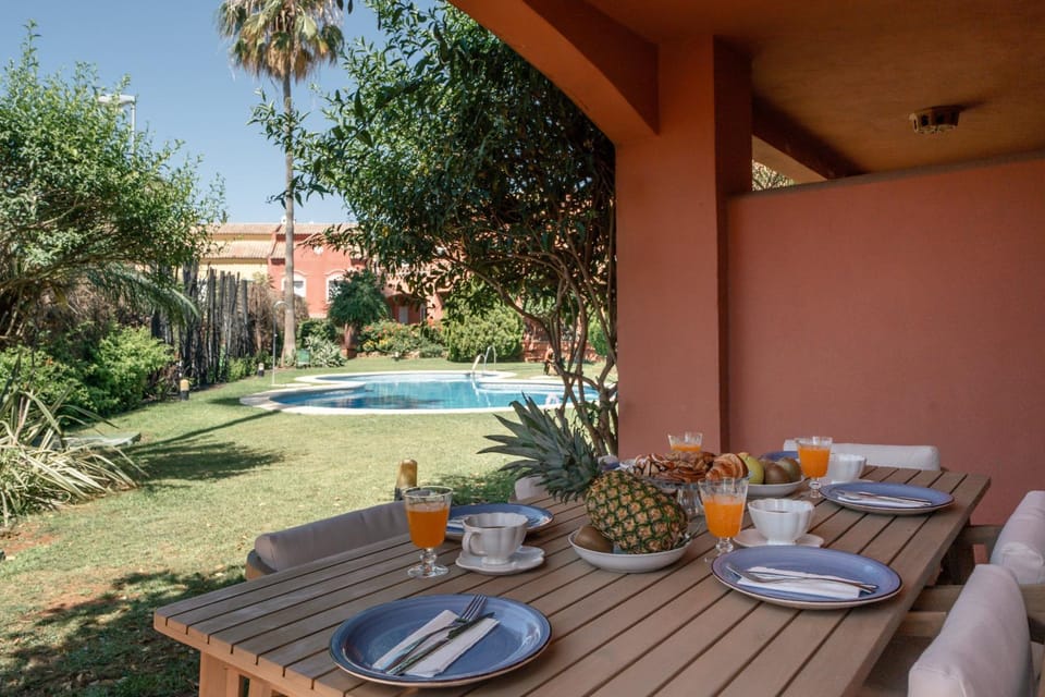 Patio, Garden, Pool view, Swimming pool, Continental breakfast
