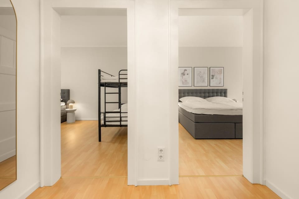 Photo of the whole room, Bedroom