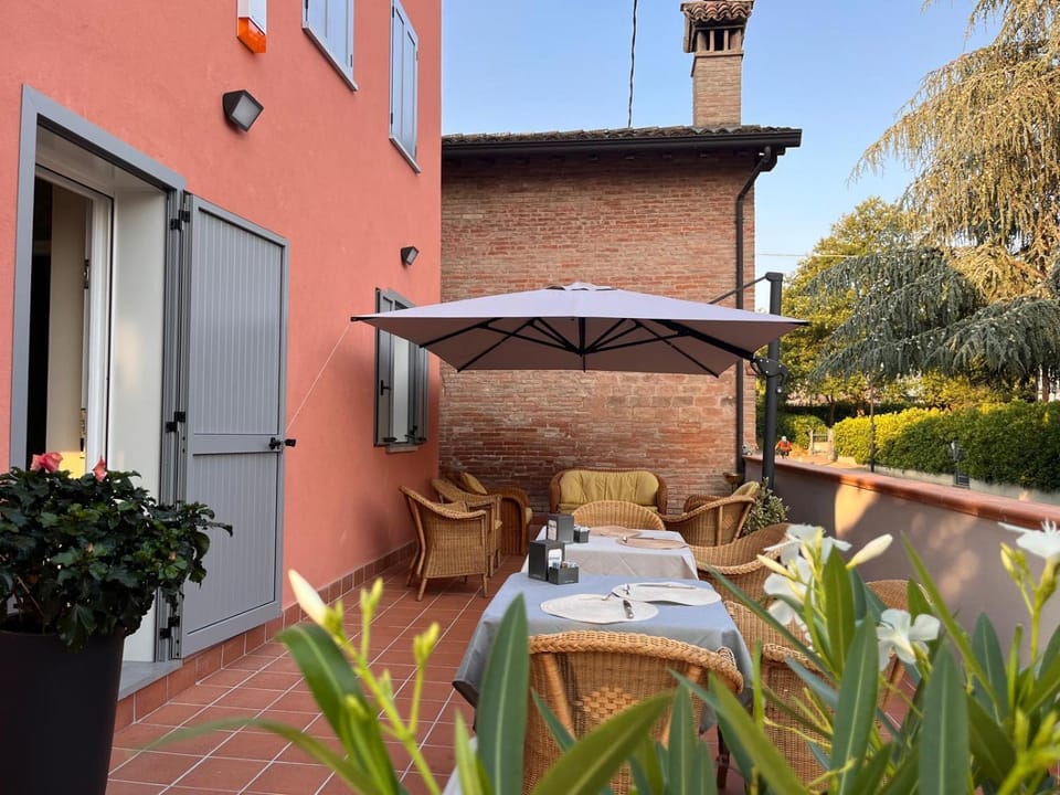 Balcony/Terrace, Dining area