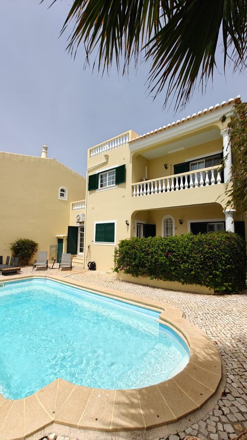 Villa Lote 10, Paraiso Da luz - T3 - Ref AL-P222 Villa in Luz