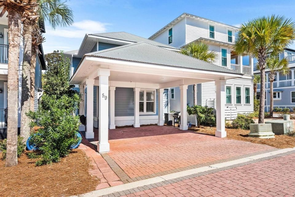 Newly hosted! 30A Coastal Retreat Steps from Private Deeded Beach, Pool, Shops and Dining House in Rosemary Beach