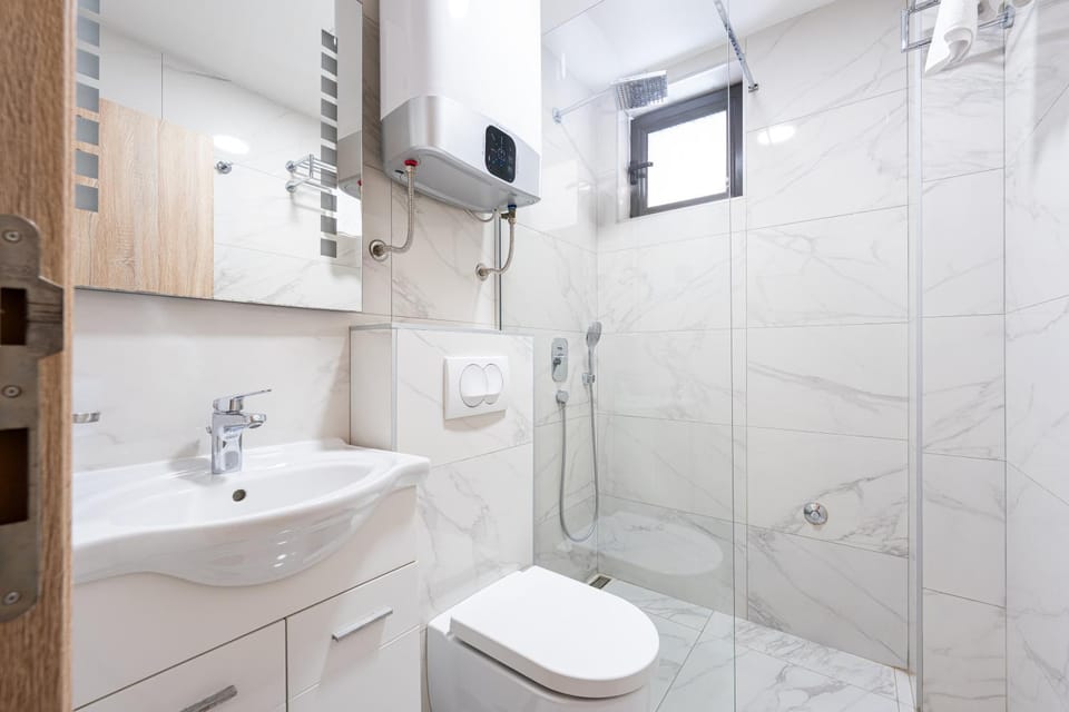Shower, Toilet, Bathroom