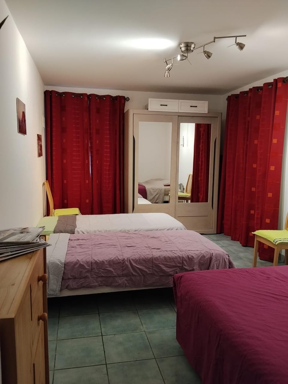 La maison du Bonheur Bed and Breakfast in French Basque Country