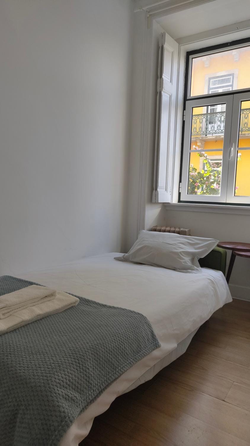 Bhappy@home Lisboa Bed and Breakfast in Lisbon