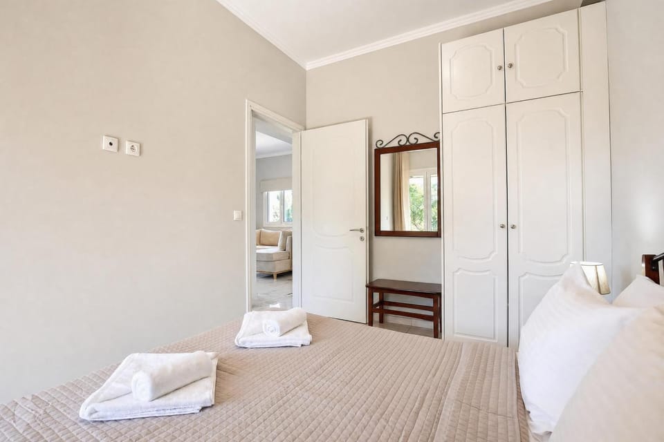 Bed, Photo of the whole room, Bedroom, towels, wardrobe