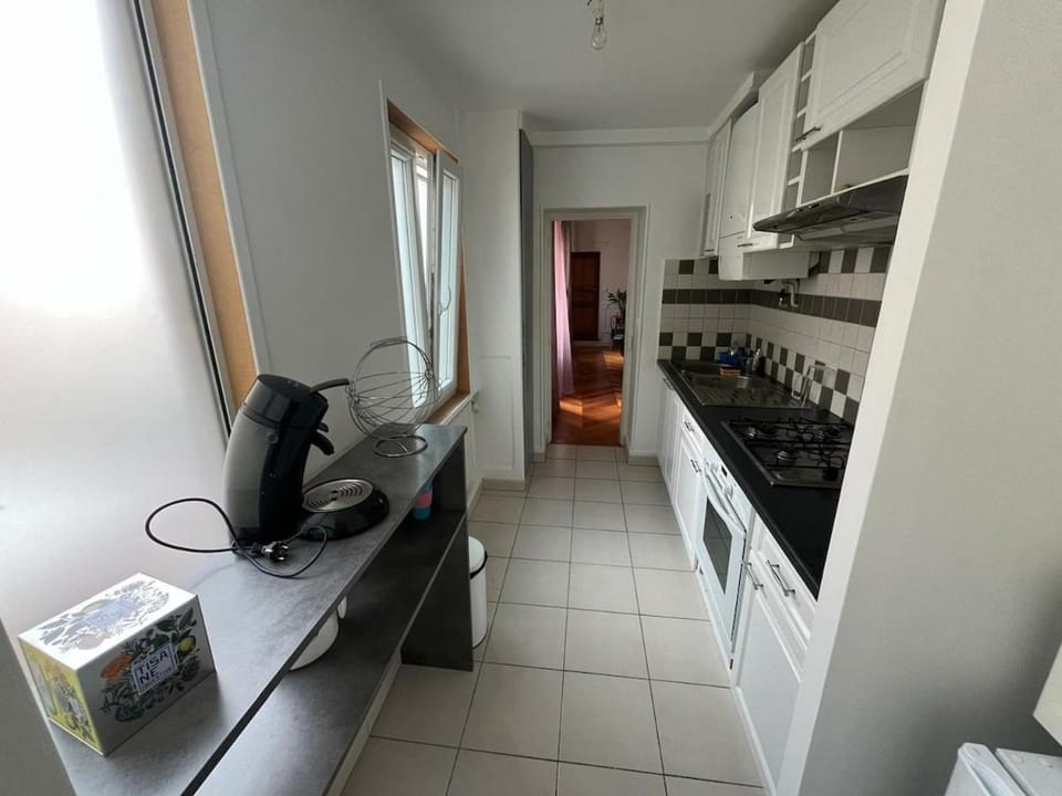Bel appartement spacieux centre ville Apartment in Issoire