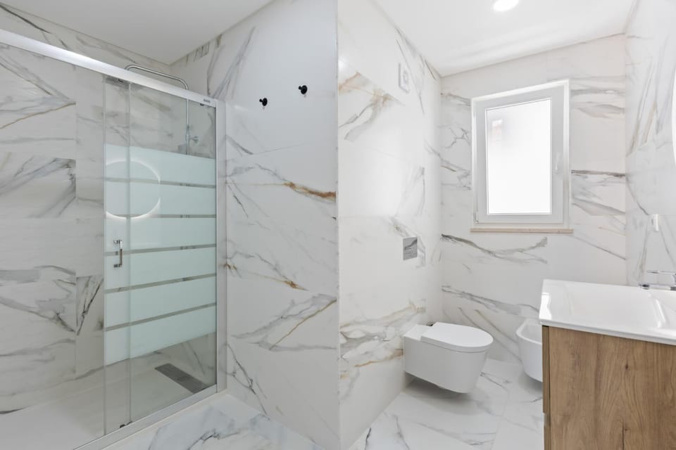 Shower, Toilet, Bathroom, bidet