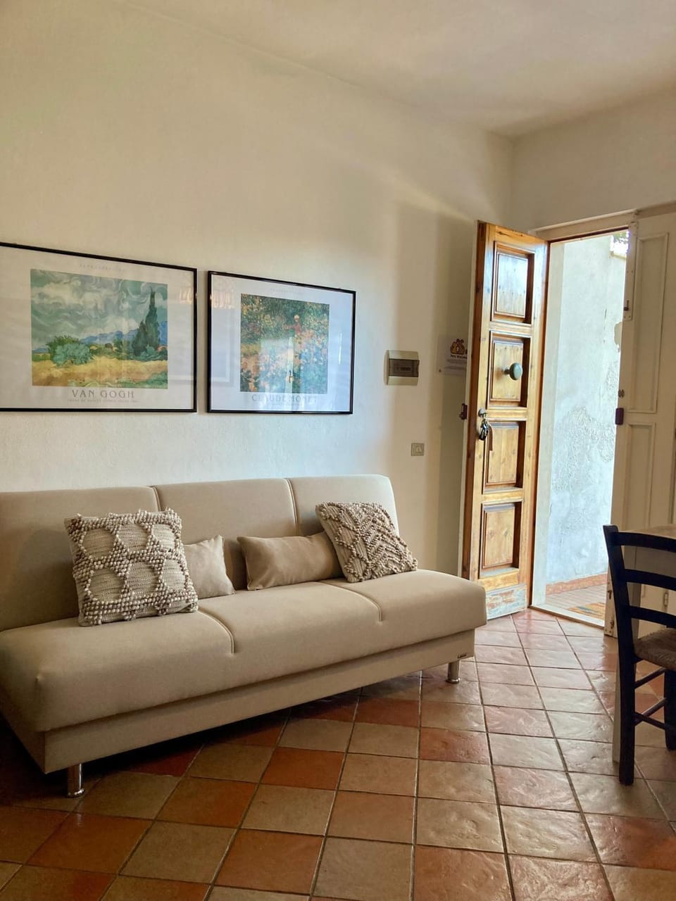 Property building, Living room