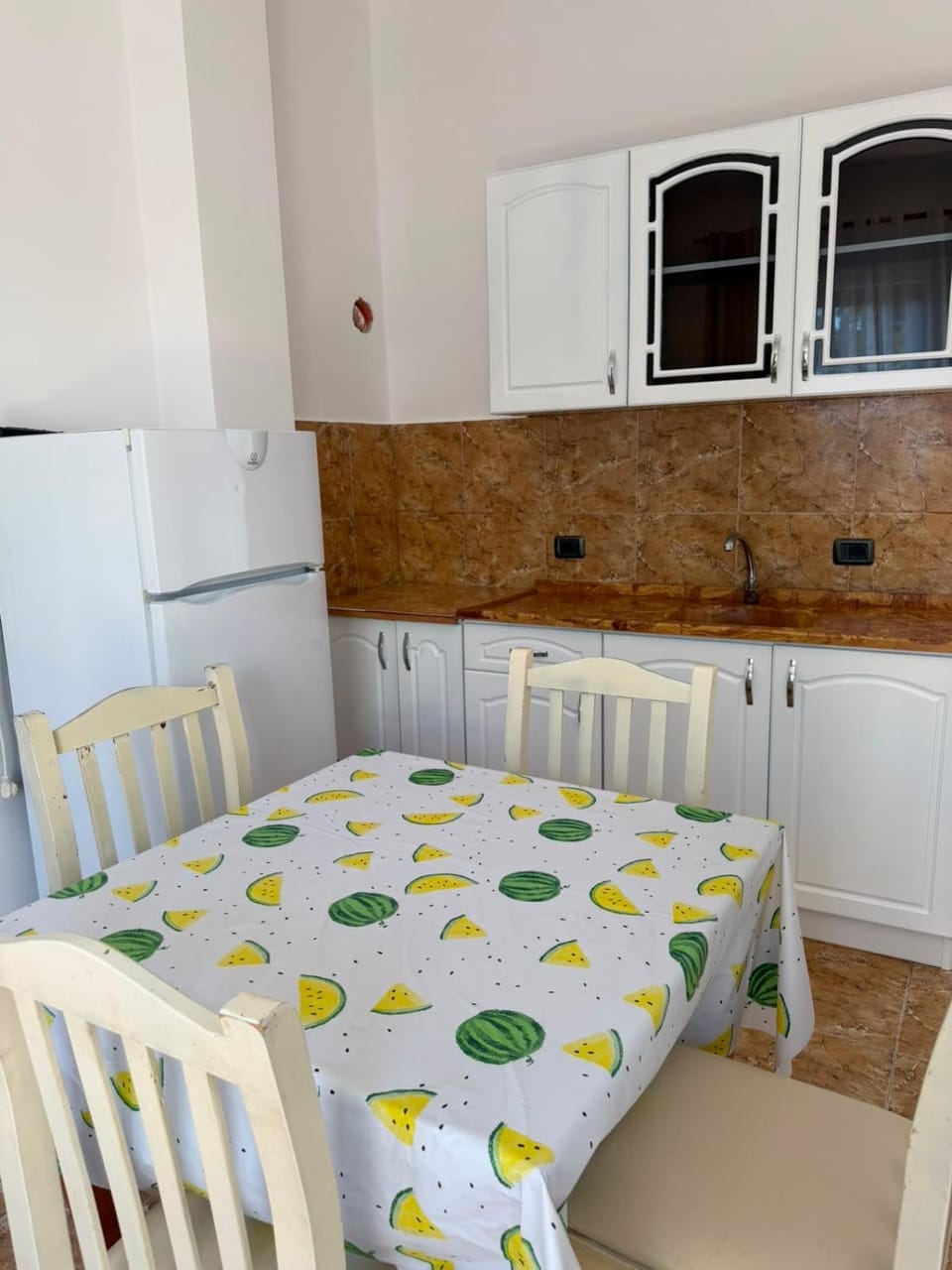 Kitchen or kitchenette, Photo of the whole room