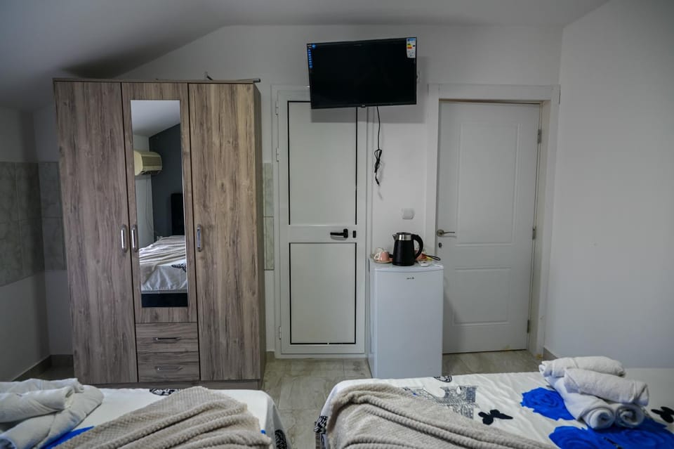 TV and multimedia, wardrobe
