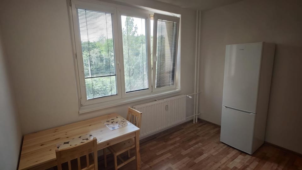 Apartmán pro 4 osoby, Chomutov CH1 Apartment in Erzgebirgskreis