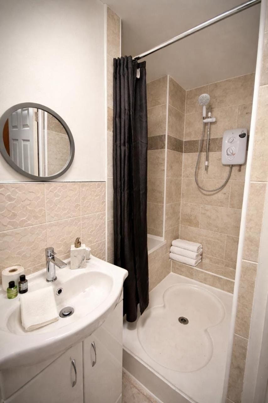 City stay Gateshead - Walking distance to Newcastle Tyne Bridge Bed and Breakfast in Gateshead